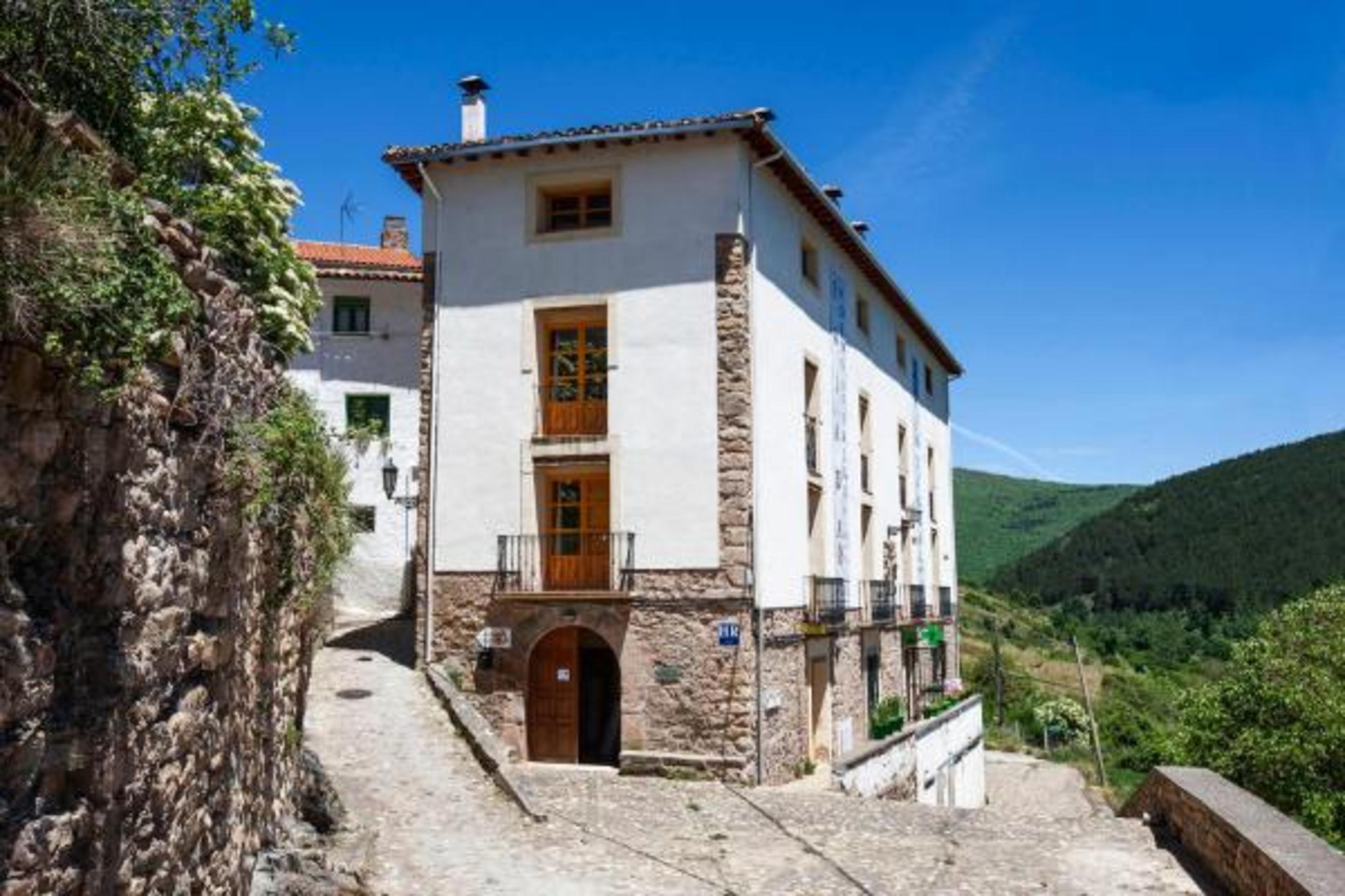 Posada Hoyos De Iregua Villoslada de Cameros Exterior photo